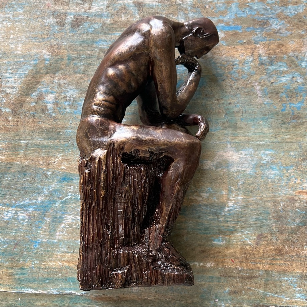 The Thinker Statue - Picture 8 of 9